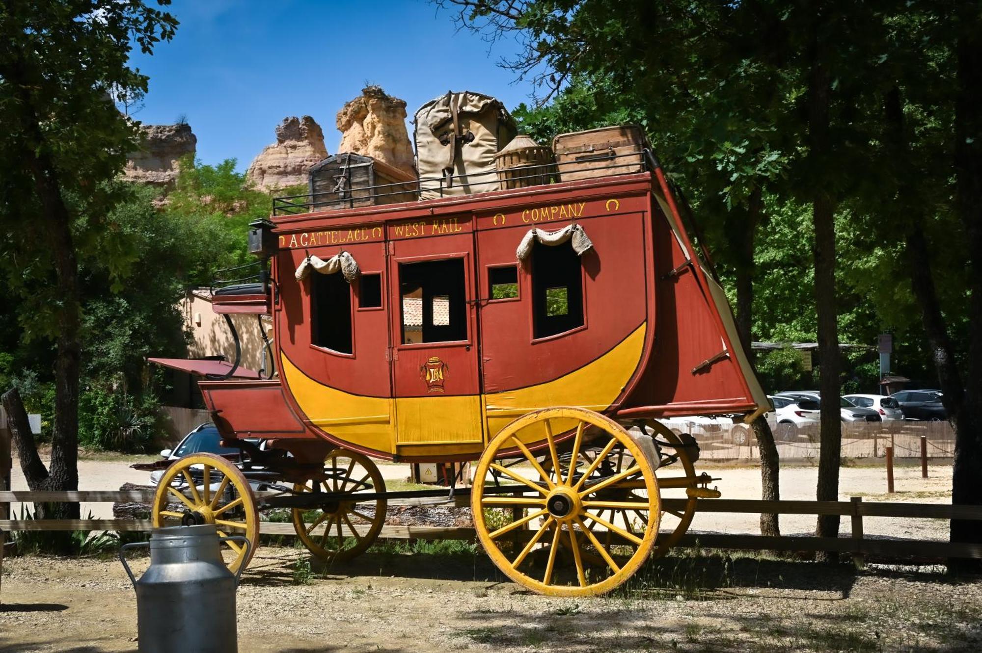 Camping Le Colorado Rustrel Εξωτερικό φωτογραφία