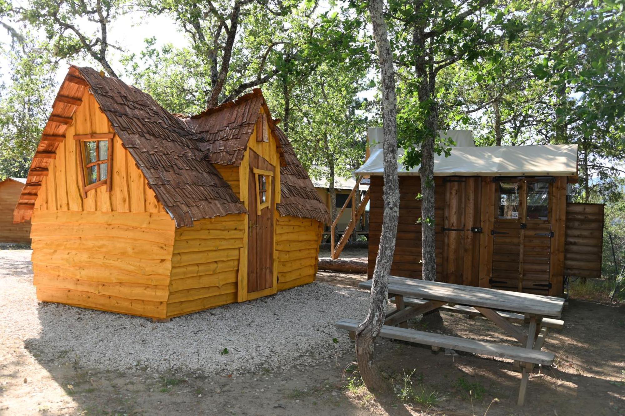 Camping Le Colorado Rustrel Εξωτερικό φωτογραφία
